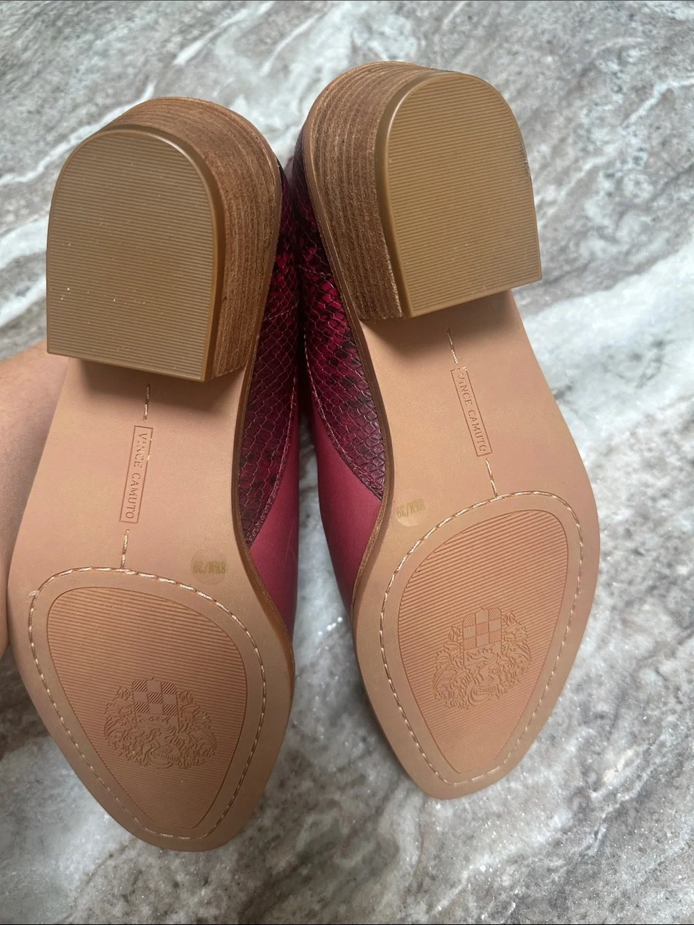 Vince Camuto new super